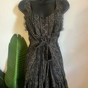 Billabong Black and White Midi Sundress with Cap Sleeves